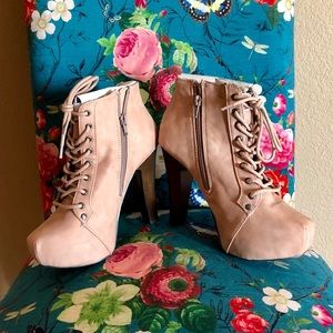 Blush cream booties